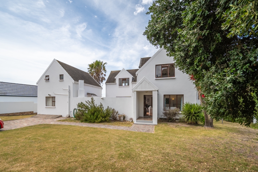 4 Bedroom Property for Sale in St Francis Bay Village Eastern Cape